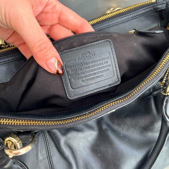 Coach Handbag - Picture 3 of 6